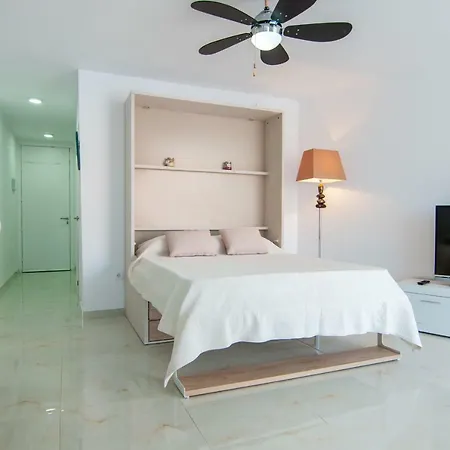 Parque Santiago I * Playa de las Américas